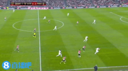 奥莱报：迪马利亚壁画遭到涂污，青训教练指责罗萨里奥球迷