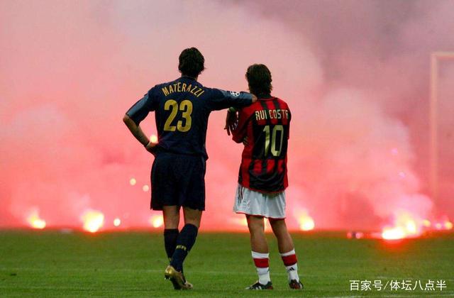 英超官网盘点历届圣诞冠军赛季战绩：阿森纳此前四次均丢冠（英超官网回顾历年圣诞榜首赛季表现：阿森纳四次领跑均无缘冠军）