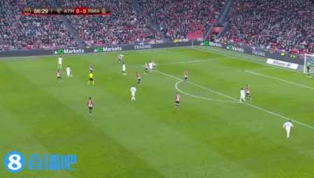 封烟呢？荷甲阿贾克斯vs格罗宁根因为烟雾太大被终止